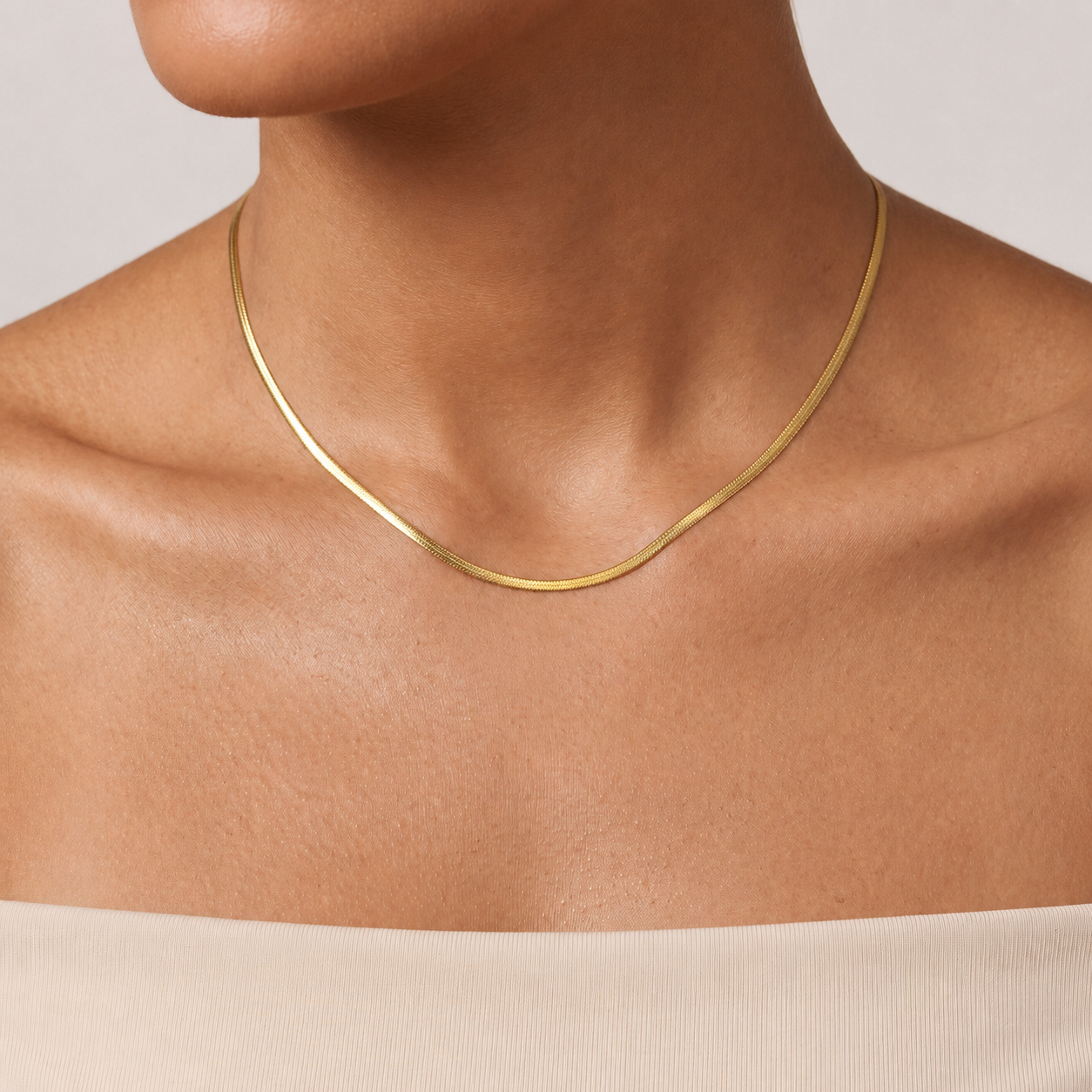 Sleek Line Chain Necklace