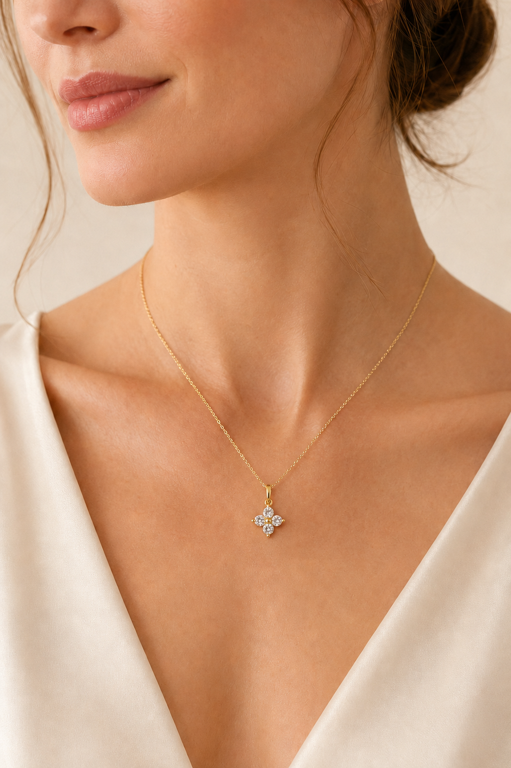 Bloom Flower Pendant, 18ct Gold