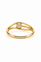 Elara Ring, 18ct Gold